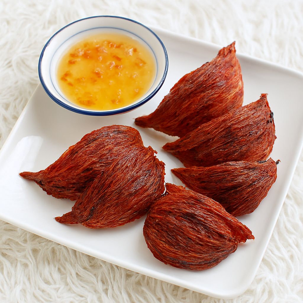 Dùng yến trắng làm giả yến huyết