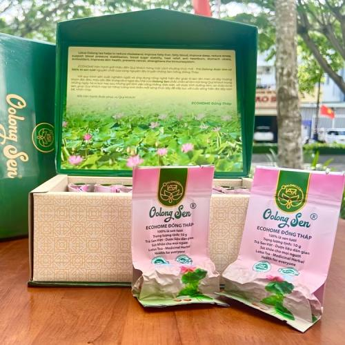 Trà Oolong Sen Và Trà Oolong Truyền Thống Khác Nhau Như Thế Nào?