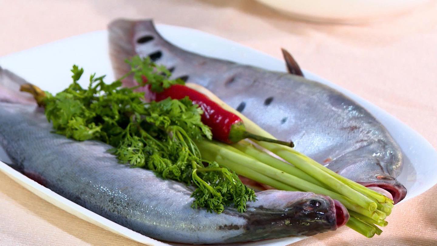 Thịt cá thát lát tươi