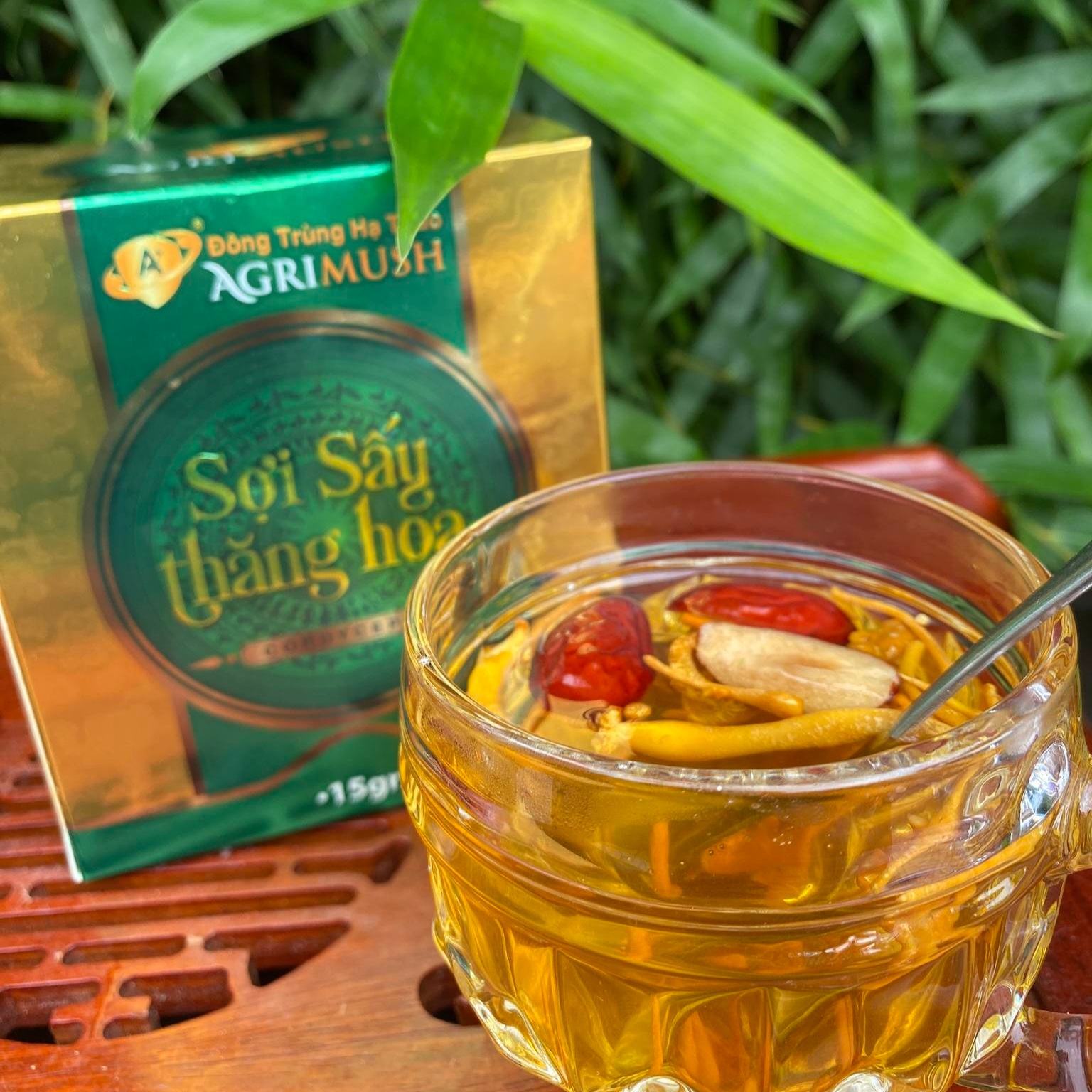 3. Uống trà đông trùng