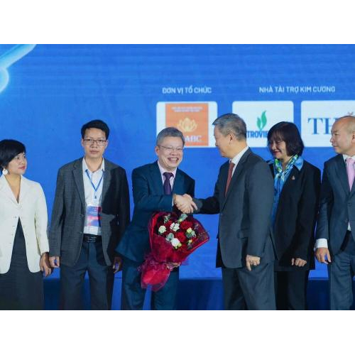 Khởi tạo chặng đường mới: Đi sâu vào chi tiết để số hóa