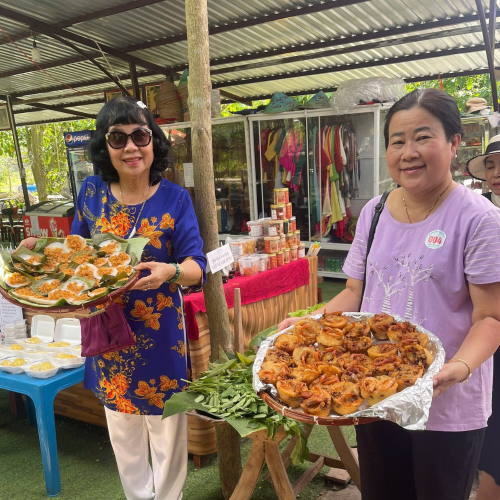 Buffet Bánh Cống & Bánh Bèo Đậm Chất Miền Tây Tại Khu Du Lịch Tuấn Tường