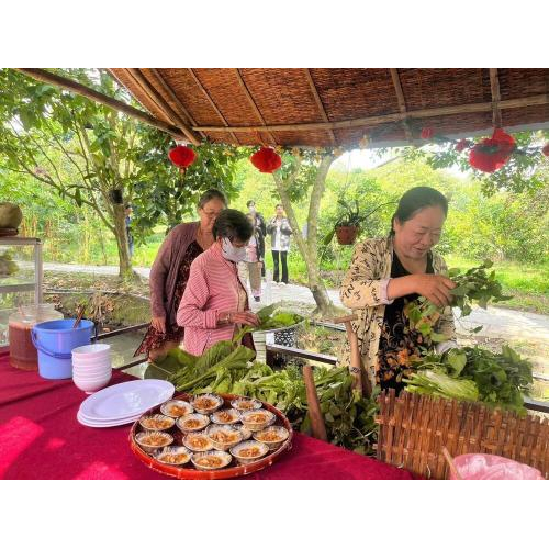 Buffet Bánh Cống & Bánh Bèo Đậm Chất Miền Tây Tại Khu Du Lịch Tuấn Tường