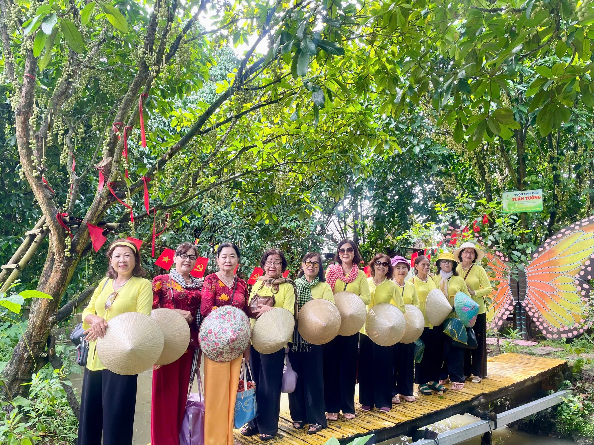 Tuấn Tường cùng bạn gắn kết tình đồng đội