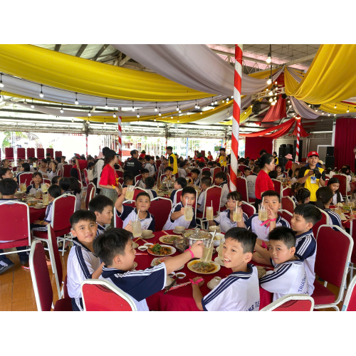 Trường Tiểu Học Hồng Bàng Trải nghiệm Vui Chơi Và Ăn Uống Tại Khu Du Lịch Phú Điền