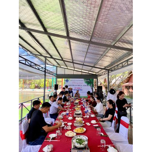 Tiệc Họp Mặt Lớp Quản Lý Đất Đai Khóa 34 Trường Đại Học Cần Thơ