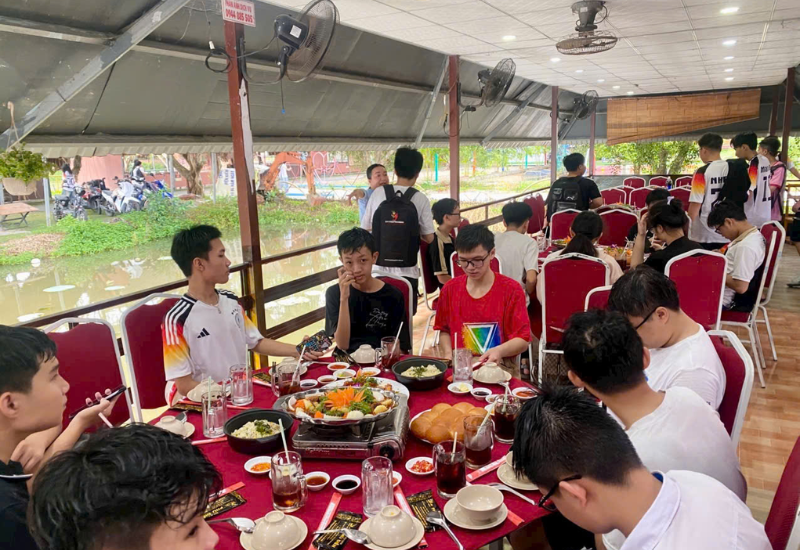 Ẩm thực đa dạng phong phú
