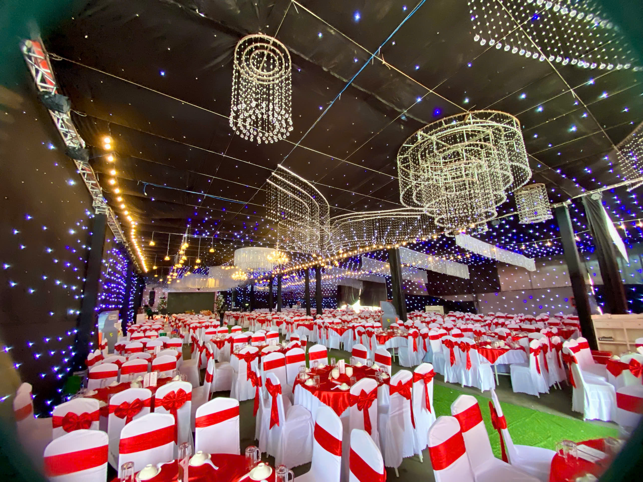 Tổ chức chuyên nghiệp – Hoàn hảo trong từng khoảnh khắc