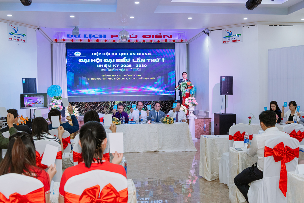 Không gian hội nghị chuyên nghiệp – Dịch vụ chu đáo