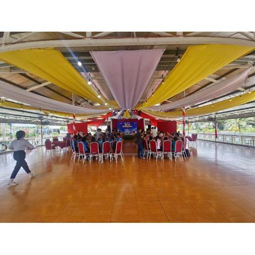 Không gian tổ chức rực rỡ, chuyên nghiệp và đậm chất Phú Điền