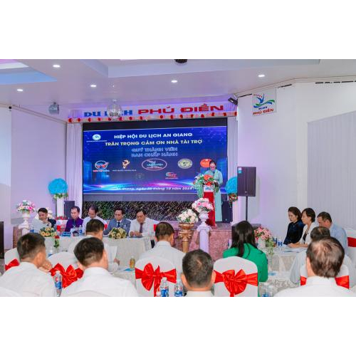 Dấu ấn kết nối và phát triển