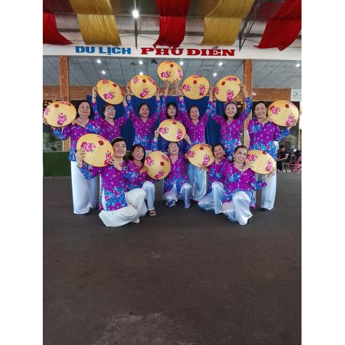 Không khí trang trọng – Ấm áp – Gắn kết