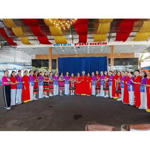 Không khí trang trọng – Ấm áp – Gắn kết