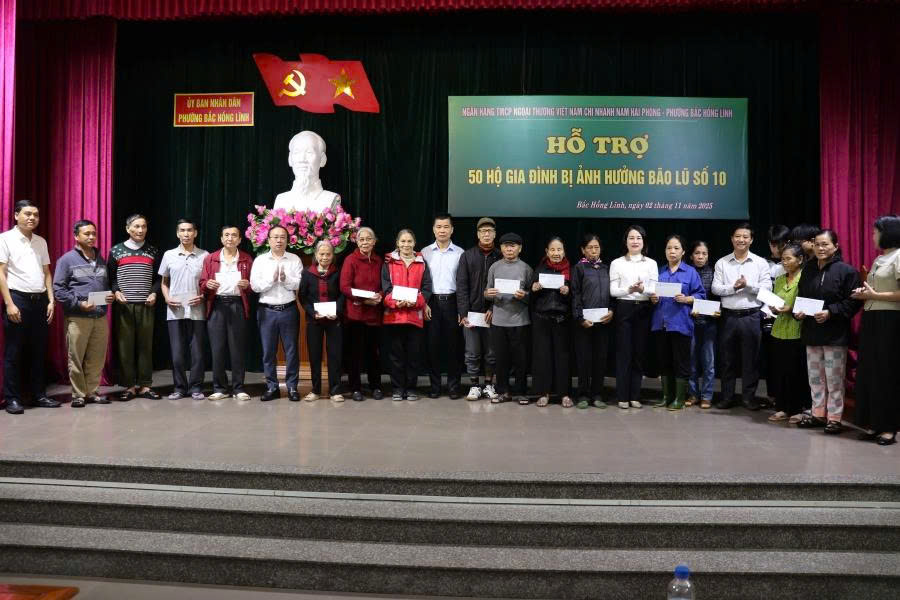 Tại buổi troa