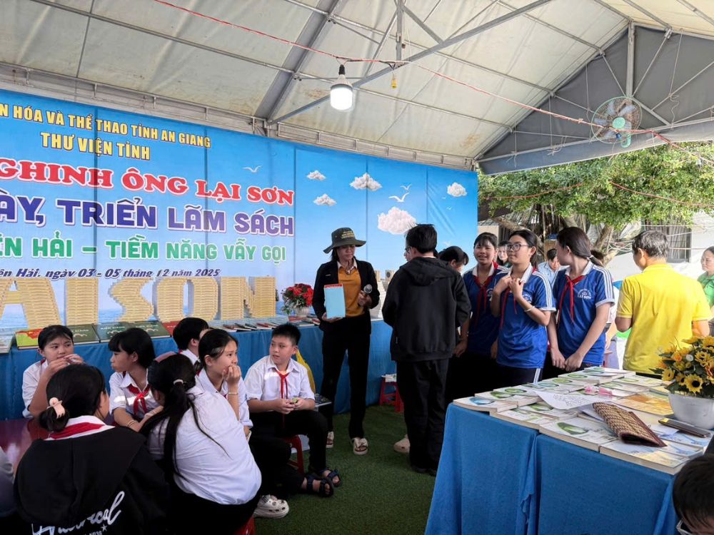 Lan tỏa văn hóa sách học đến cộng đồng biển đảo