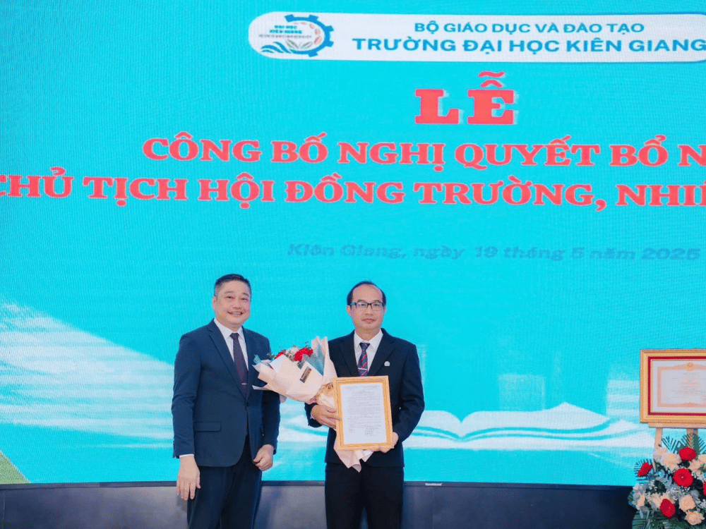 Công bố quyết định công nhận Hội Đồng Trường và lãnh đạo nhà trường nhiệm kỳ 2024 - 2029