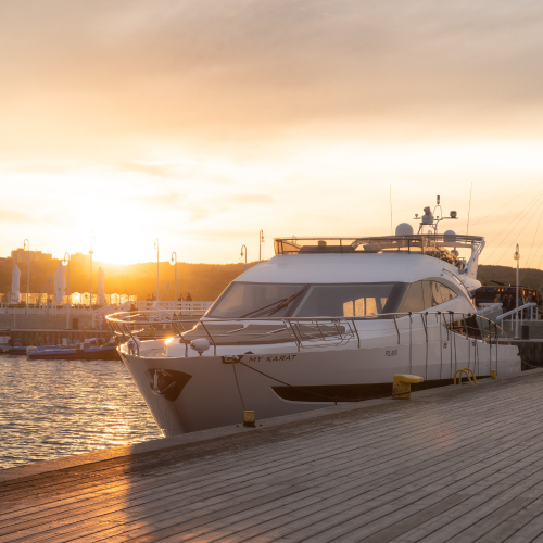 Trải Nghiệm Du Thuyền Ngắm Hoàng Hôn Tại Phú Quốc