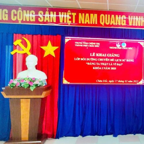 Lớp Bồi Dưỡng Chuyên Đề Lịch Sử Đảng Năm 2025