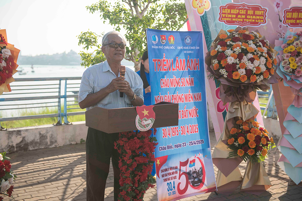 Tiểu sử Nghệ sĩ nhiếp ảnh Nguyễn Phương Ngoan