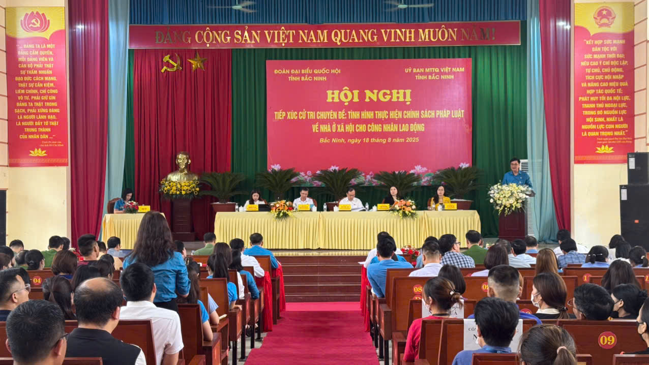 Hội nghị giải đáp thắc mắc về cấp giấy nghỉ việc hưởng BHXH theo Thông tư 25