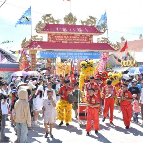 Lễ Hội Nghinh Ông Ở Đông Hải