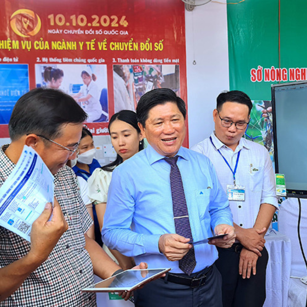 Lan tỏa hoạt động chuyển đổi số đến từng người dân Cà Mau