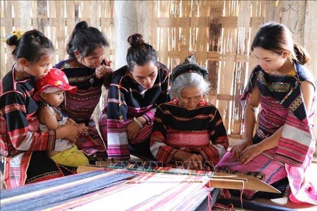 Những trải nghiệm khi ghé thăm làng nghề
