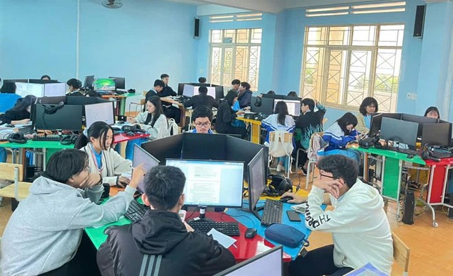 Kiến nghị về gói thầu thiết bị “Dạy học thông minh”
