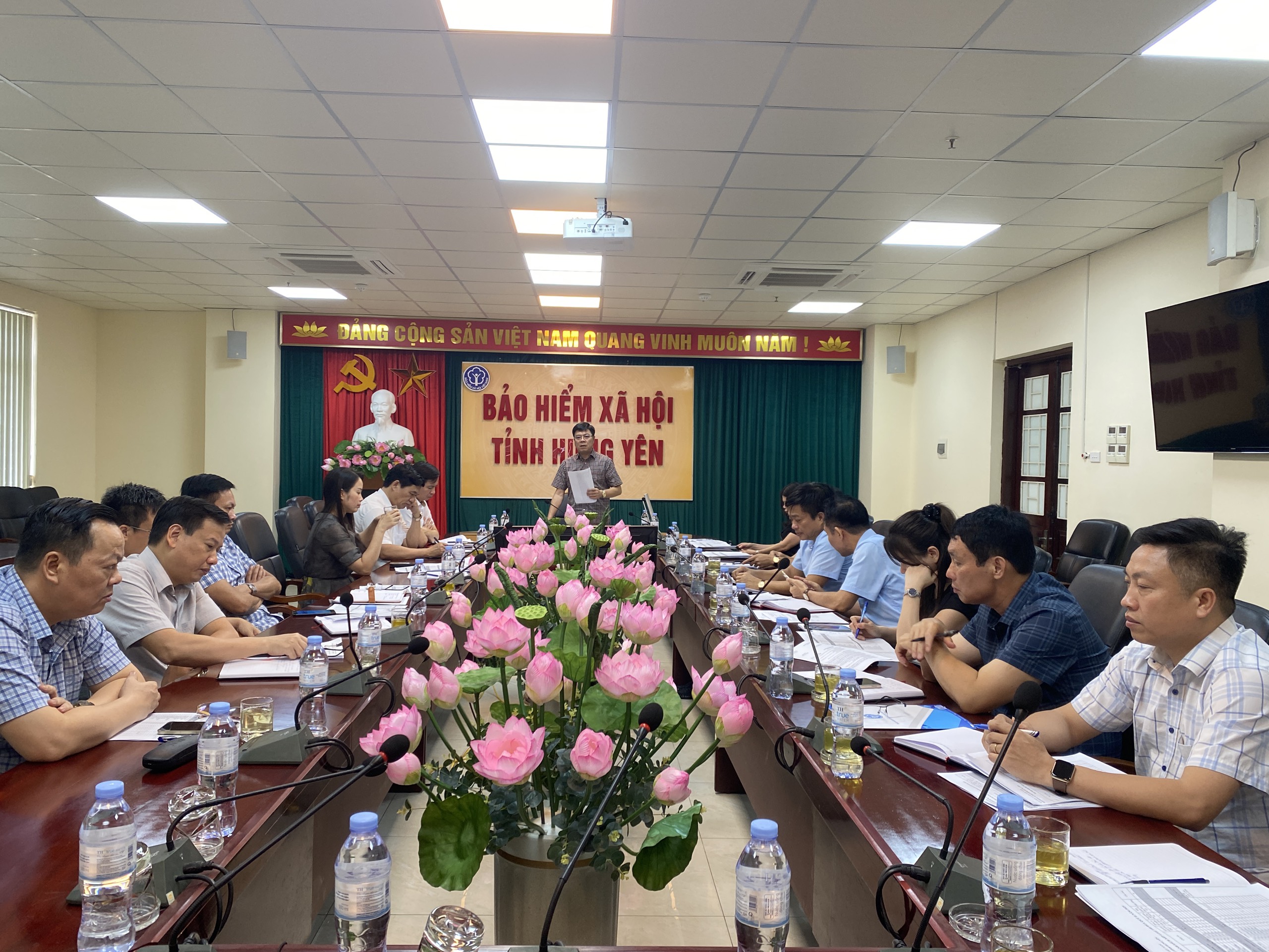 BHXH Hưng Yên sơ kết công tác thi đua – khen thưởng quý II/2025