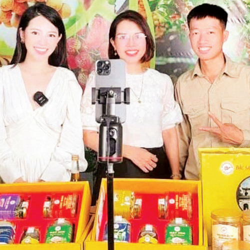 Hưng Yên Đẩy Mạnh Chuyển Đổi Số Trong Thương Mại, Dịch Vụ