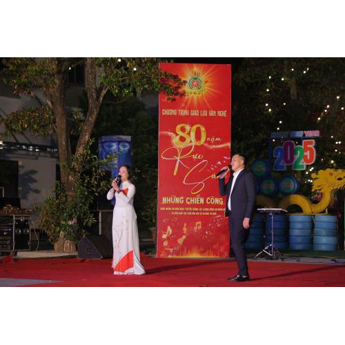 Chương trình nghệ thuật “80 năm rực sáng những chiến công”