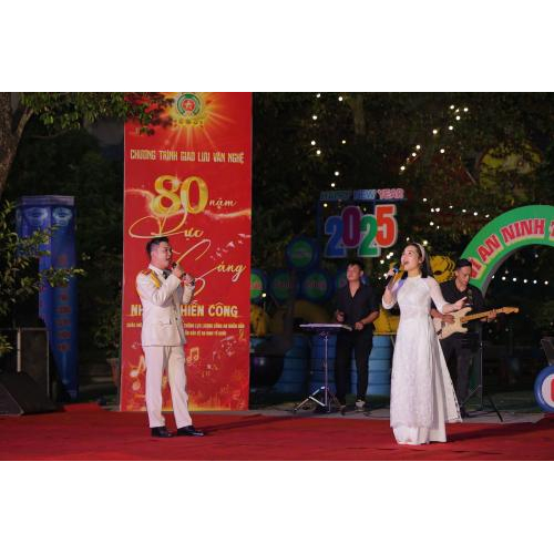 Chương trình nghệ thuật “80 năm rực sáng những chiến công”