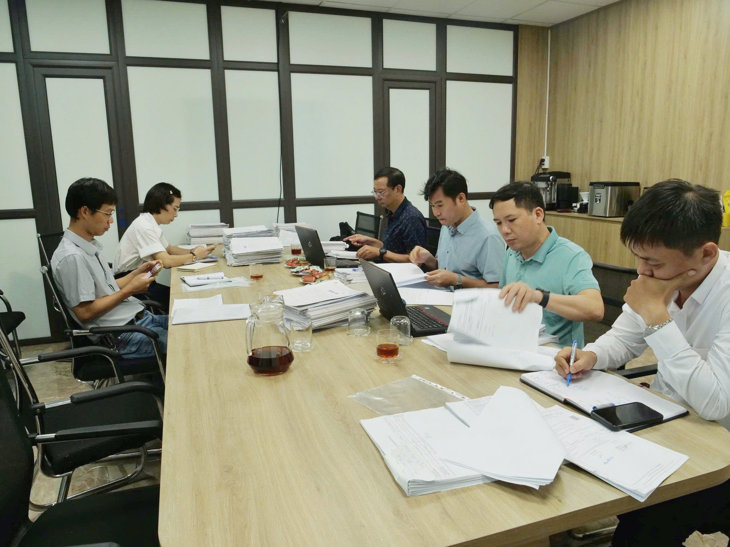 BHXH quận Ngô Quyền tăng cường kiểm tra, giám sát sử dụng quỹ BHYT tại Bệnh viện Mắt Hà Nội - Hải Phòng