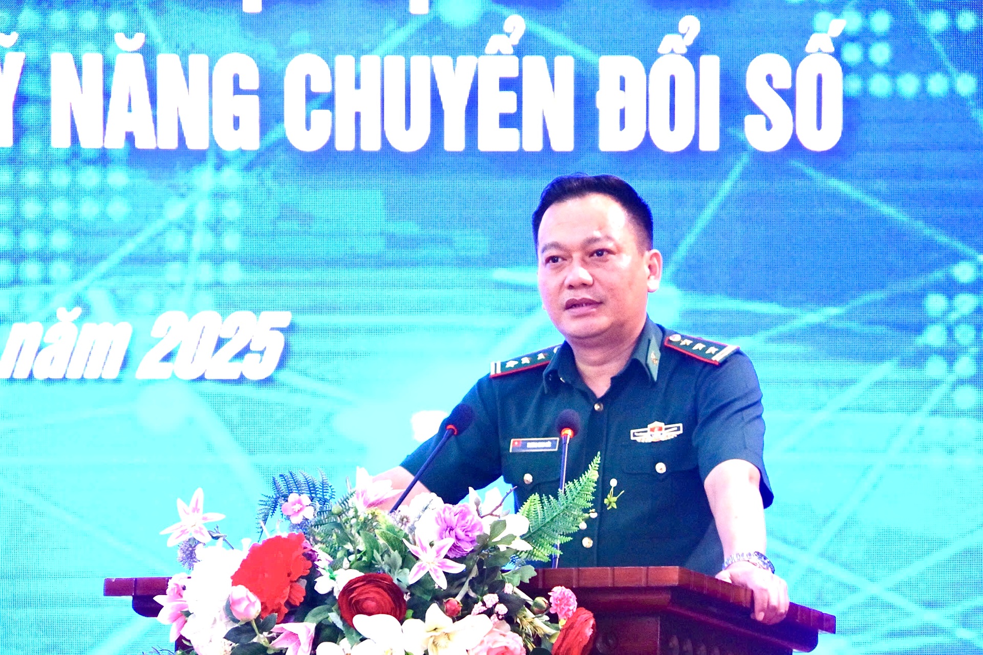 Triển khai phong trào "Bình dân học vụ số” và tập huấn nâng cao kiến thức kỹ năng chuyển đổi số