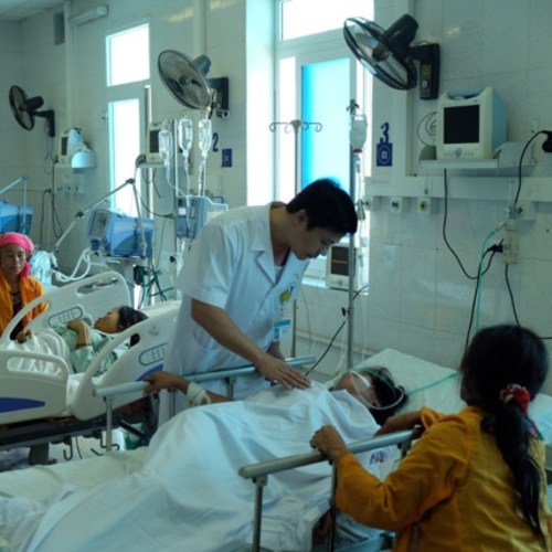 Khắc Phục Tình Trạng Thiếu Nhân Lực Cho Y Tế Lai Châu