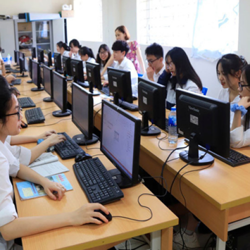 Tăng Cường Thực Hiện Chuyển Đổi Số Trong Giáo Dục Và Triển Khai Học Bạ Số