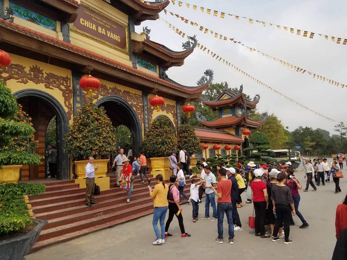 Đôi nét về chùa Ba Vàng