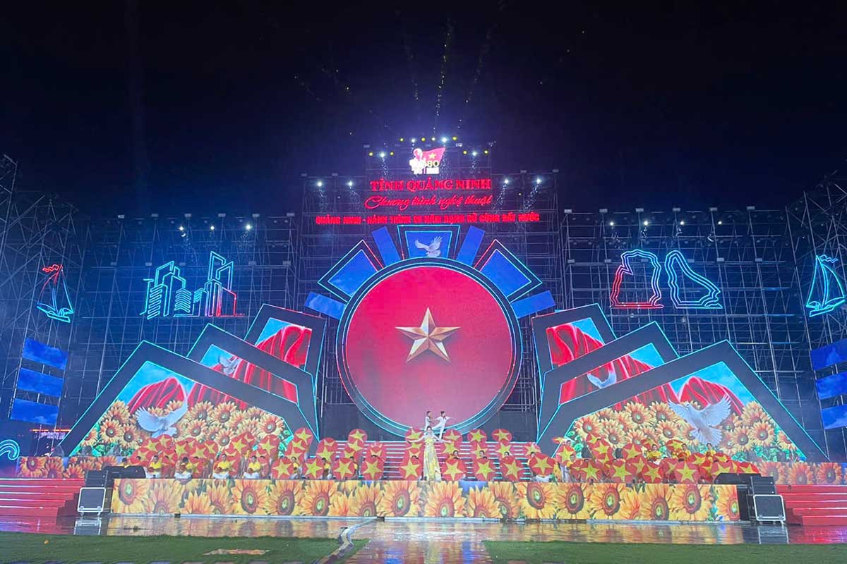 Chương trình nghệ thuật Quảng Ninh - hành trình 80 năm rạng rỡ cùng đất nước