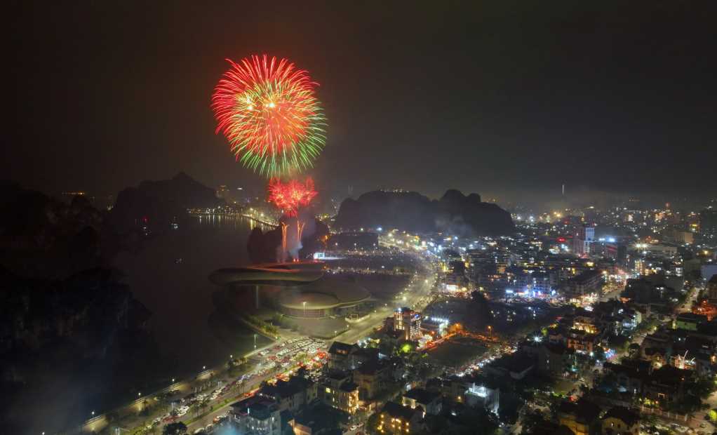 Quảng Ninh sẽ tổ chức chương trình nghệ thuật đặc biệt và bắn pháo hoa chào mừng chính quyền địa phương 2 cấp vào tối 1/7