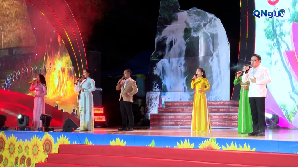 Chương trình nghệ thuật "Quảng Ngãi - Âm vang ngày mới"