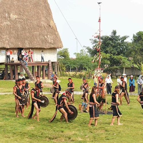 Lễ Cầu An Của Người Ba Na