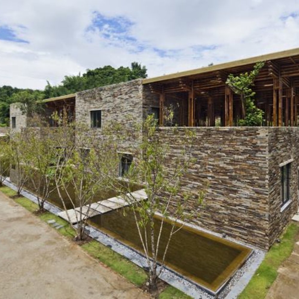Nhà Hàng Suối Hẹn