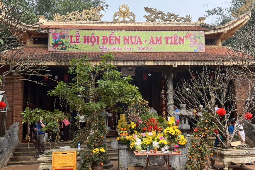 Lễ hội Đền Nưa
