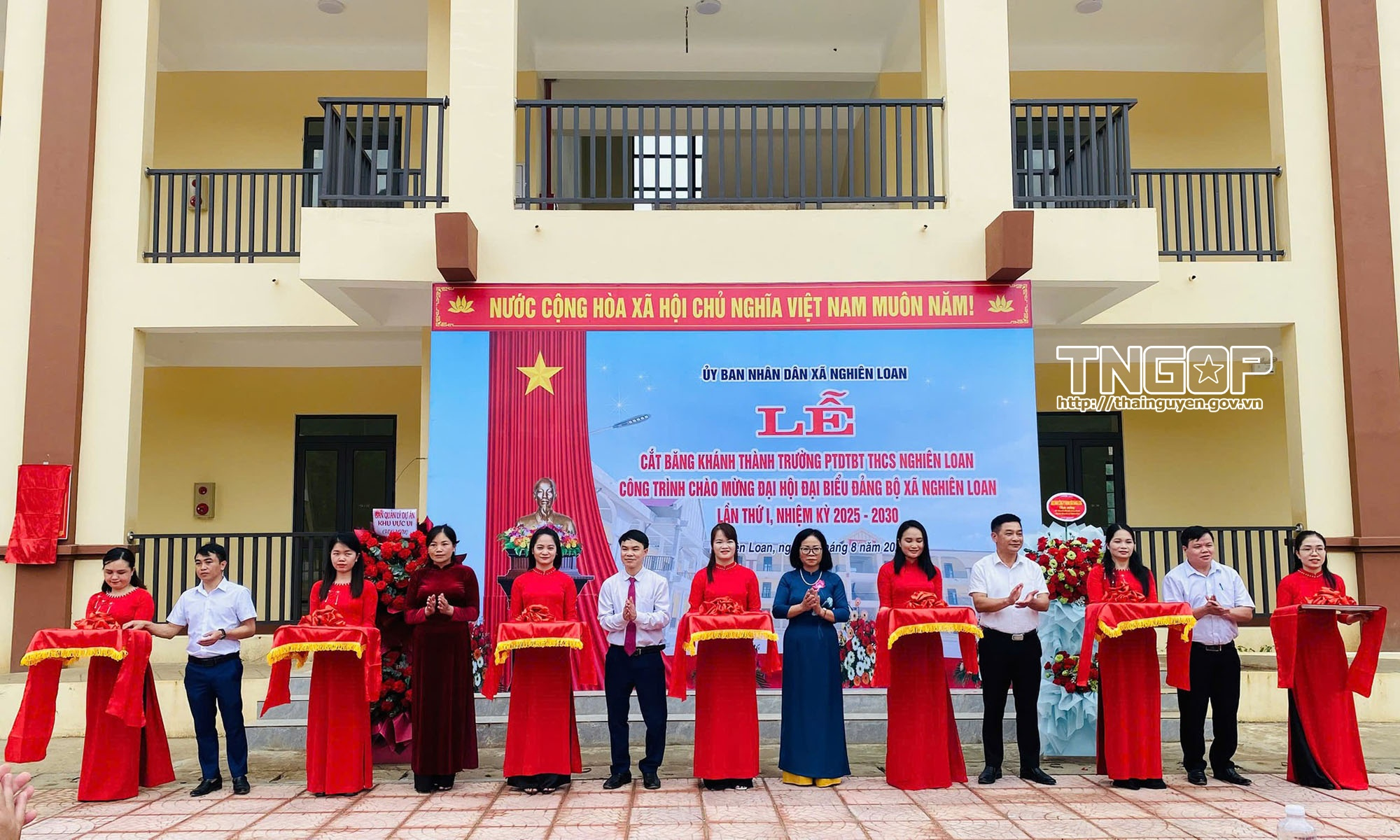 Trường lớp khang trang, cơ hội học tập rộng mở