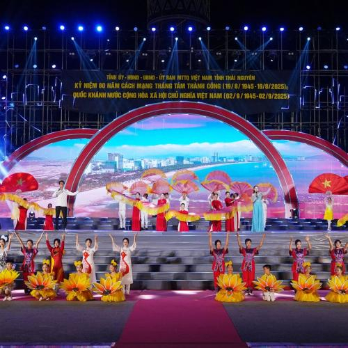 Hân Hoan Bản Hòa Ca Tết Độc Lập
