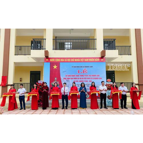 Trường lớp khang trang, cơ hội học tập rộng mở