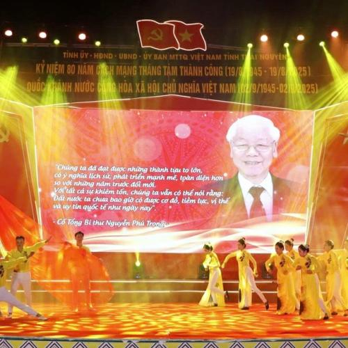 Rực Rỡ Đêm Hội 80 Năm Ánh Sao Độc Lập Tại Phường Bắc Kạn