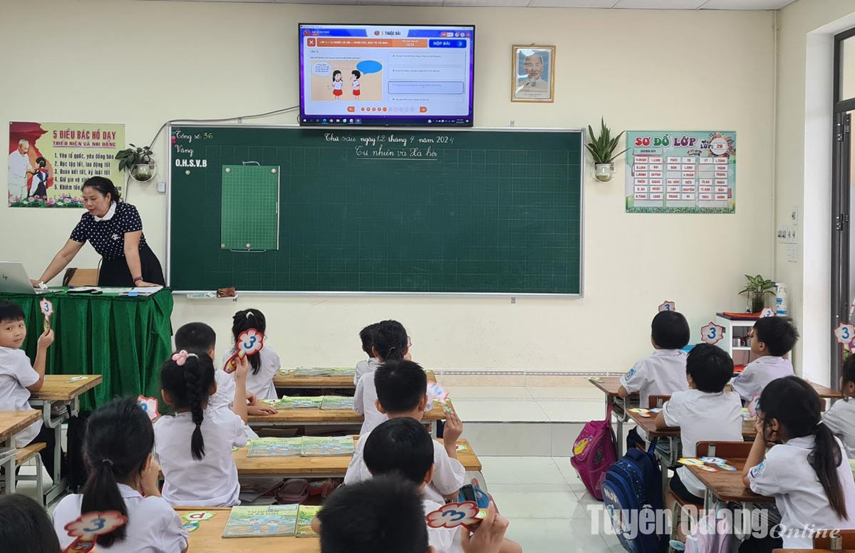 Giáo dục Tuyên Quang đẩy mạnh chuyển đổi số, đồng bộ dữ liệu 100% cơ sở trường học