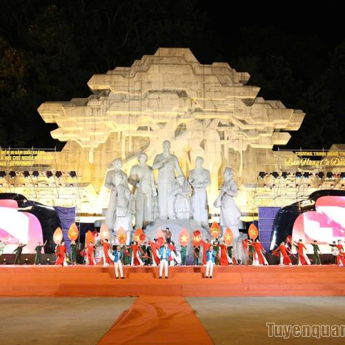 Tuyên Quang Tổ Chức Chương Trình Nghệ Thuật Bản Hùng Ca Đất Nước Chào Mừng 80 Năm Quốc Khánh 2/9