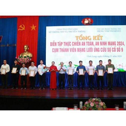100% trường học thu học phí không sử dụng tiền mặt